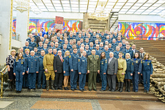 На Поклонной горе прошла церемония награждения отличившихся сотрудников МЧС Западного округа